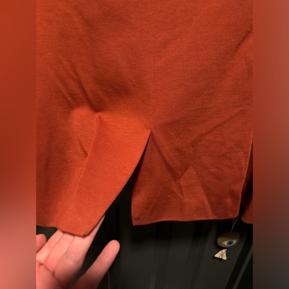 Zara men’s blazer says large 40 but fits like 38 jacket.  Tailored fit - Picture 6 of 6